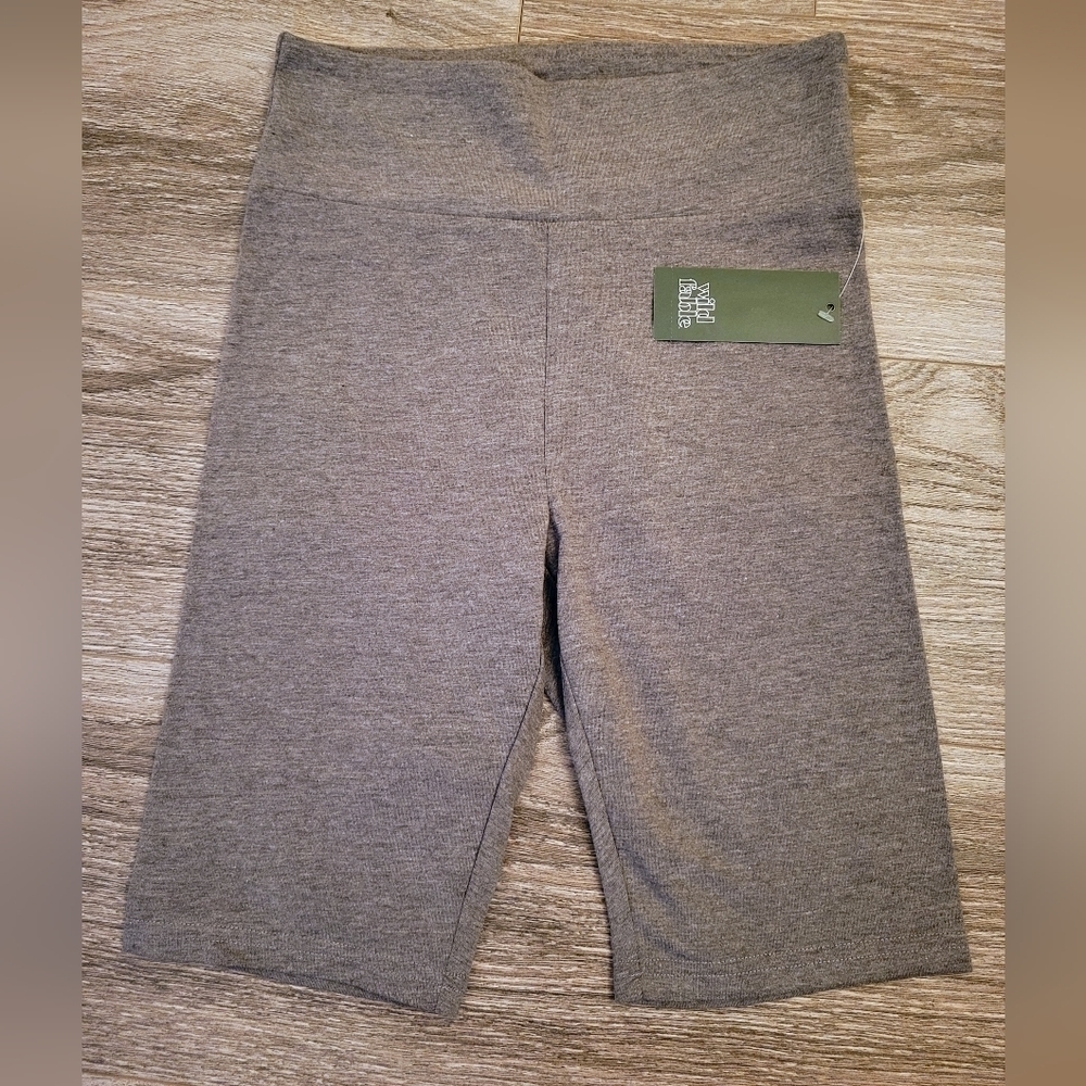 Wild Fable High Rise 9 Inch Bike Shorts Gray Small